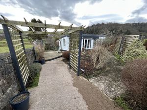 Photo 30- click for photo gallery